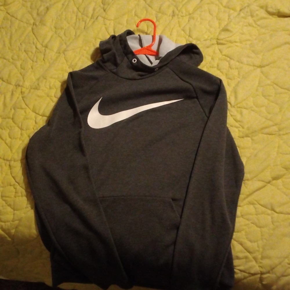 Men's Nike hoodie size medium